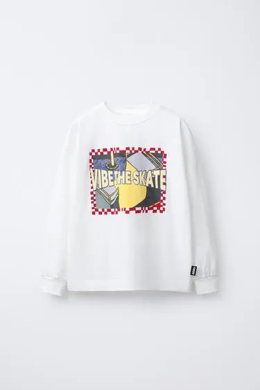 T-SHIRT WITH RAISED PRINT