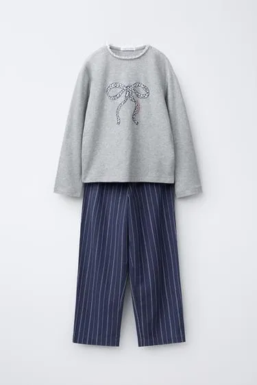 AGES 6-14 / STRIPED PYJAMAS WITH BOW DETAIL