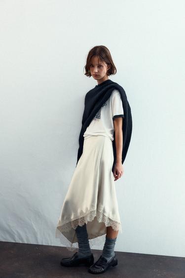 Zara Атласная юбка с кружевом