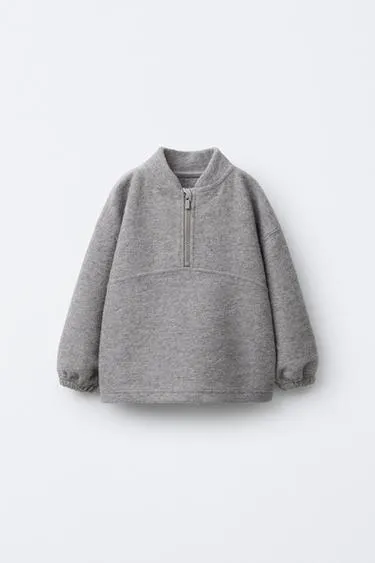 SOFT ZIP-UP SWEATSHIRT