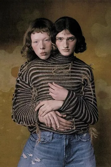 Джемпер с полосками из вязаного полотна