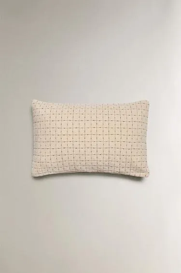 QUILTED CUSHION COVER