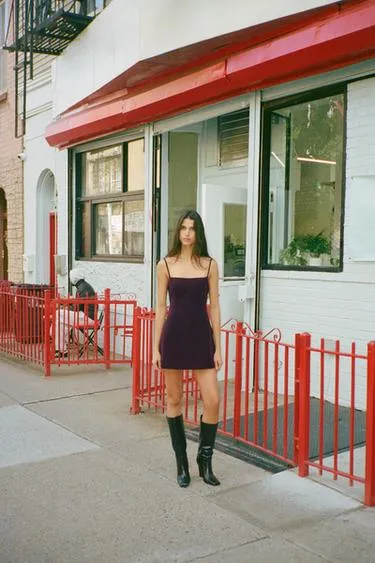 Короткое платье объемного кроя- Заказать в России