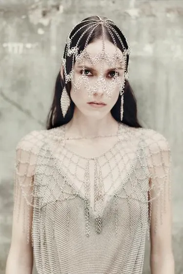 Шапочка с цепочками LIMITED EDITION- Заказать в России