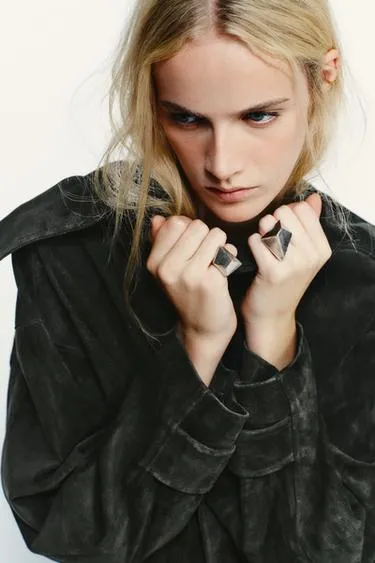 Набор из 2 колец с геометрическими формами- Заказать в России