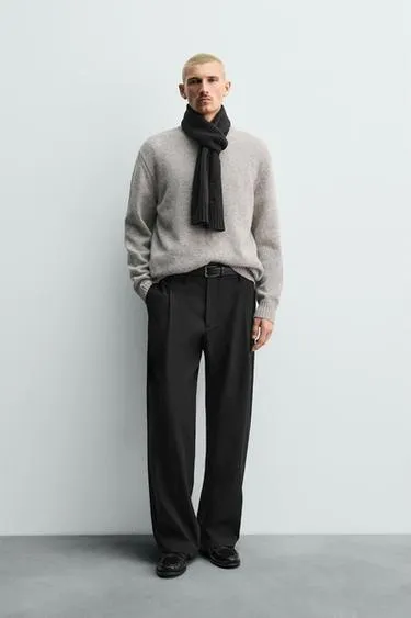 Свитер классического кроя из 100% шерсти