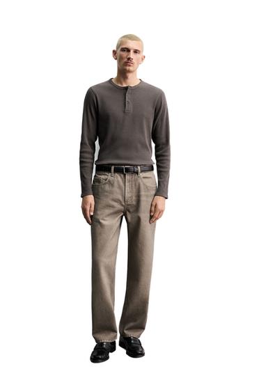 Zara Джинсы STRAIGHT FIT с вытравленным принтом