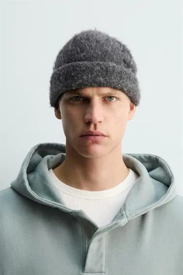 Шапка с логотипом SR_A