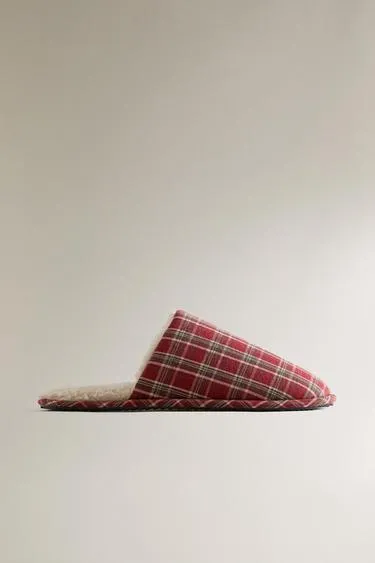 Теплые тапочки с клетчатым узором