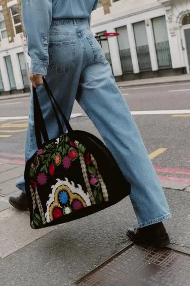 Дорожная бархатная сумка с вышивкой- Заказать в России