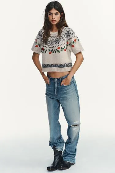 Джемпер с короткими рукавами и жаккардовой вышивкой