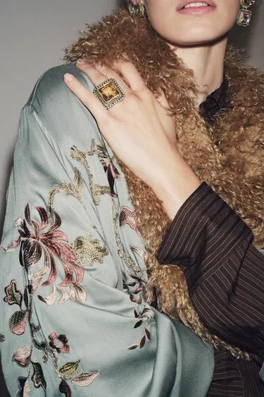 Макси-кольцо квадратной формы с комбинированным камнем- Заказать в России