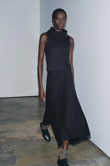 Длинная юбка из мягкой ткани в рубчик- Заказать в России