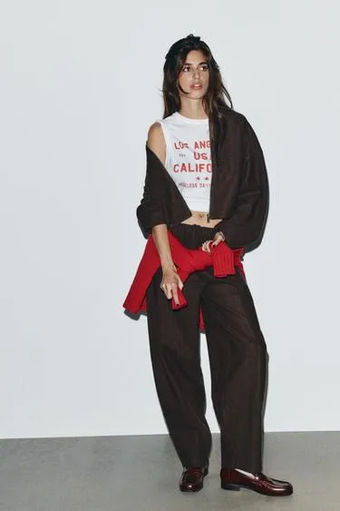 Брюки прямого кроя из мягкой ткани