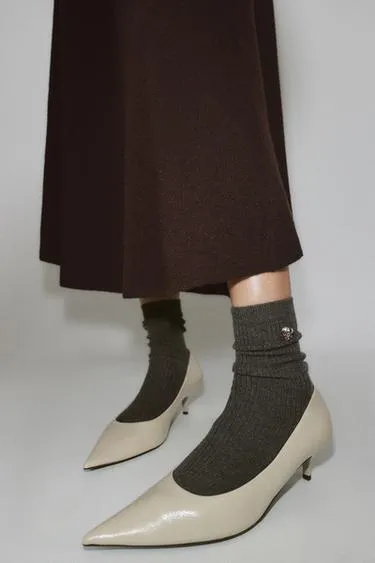 Гладкие носки с цветком и кристаллами- Заказать в России