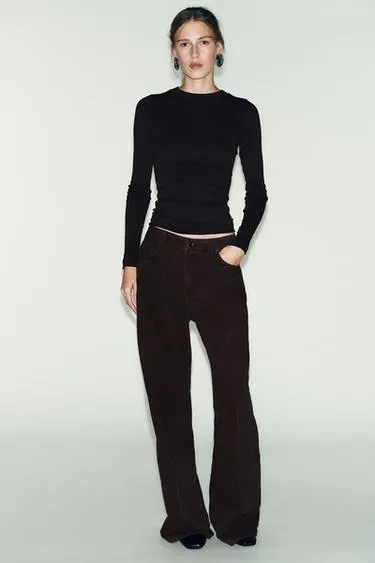 Футболка в рубчик с длинными рукавами