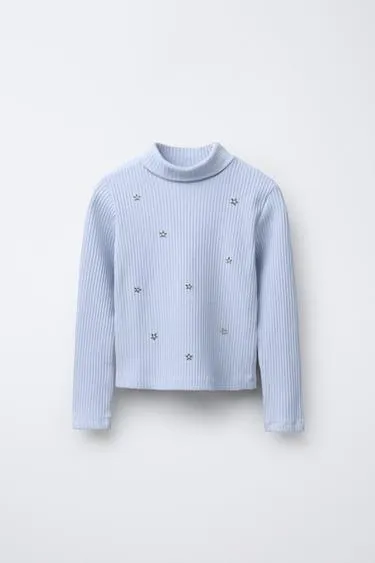 Топ в рубчик с отворотом и заклепками