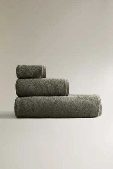 Полотенце для ванны с двойной стежкой