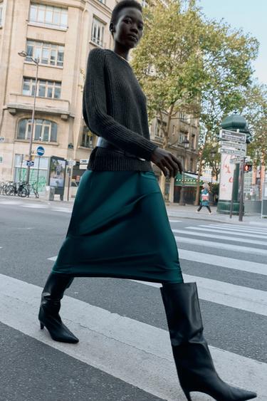 Zara Атласная юбка миди купить с доставкой.