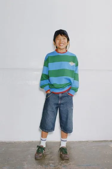 Джинсовые бермуды широкого кроя- Заказать в России