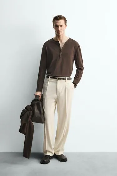 Футболка с воротником на пуговицах — LIMITED EDITION- Заказать в России