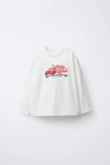 Футболка с принтом тачки молния маккуин © DISNEY- Заказать в России