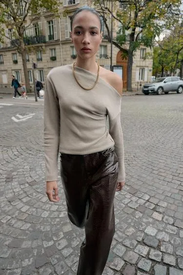 ASYMMETRIC SOFT TOP- Заказать в России