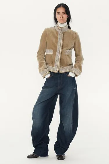 Бархатная куртка — THE ITEM ZARA WOMAN