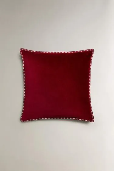 Вельветовая рождественская наволочка с деталями на краю