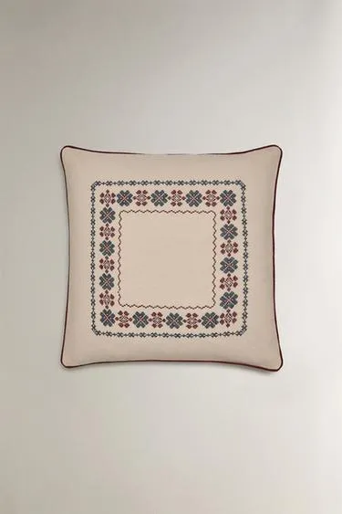 Подушка с вышитым рождественским узором из хлопка- Заказать в России