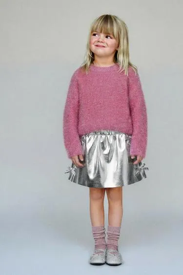 Сияющий вязаный свитер из искусственного меха