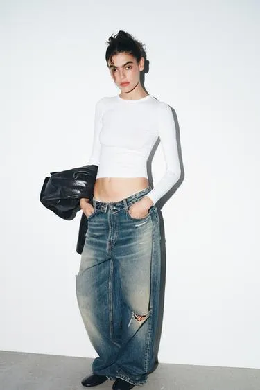 Футболка с длинными рукавами