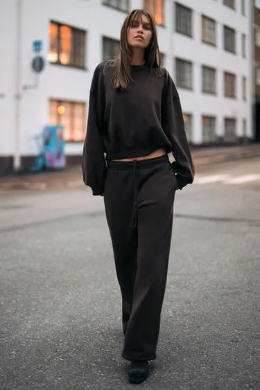 Базовая толстовка из мягкой ткани