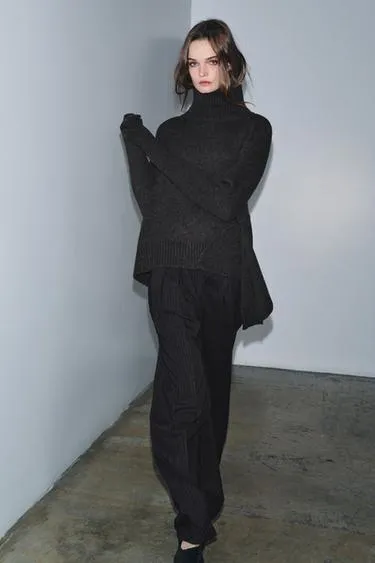 Джемпер из шерсти с асимметричным подолом