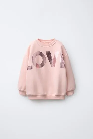 Толстовка с блестящей надписью