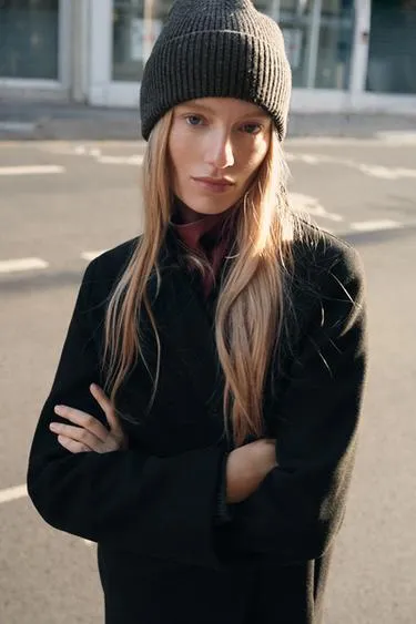 Шапка бини в рубчик с отворотом- Заказать в России