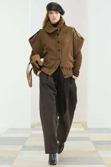 Жилет из вязаной ткани с лацканами- Заказать в России