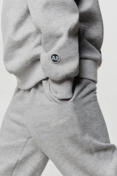 Комплект из толстовки и брюк-джоггеров