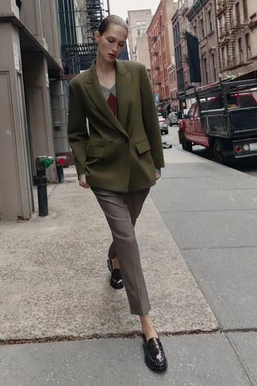 Пиджак с лацканами двубортный OVERSIZED- Заказать в России