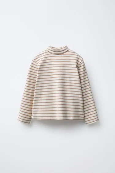 Топ с воротником-стойкой