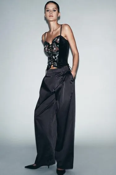 Бархатный корсет с вышивкой- Заказать в России