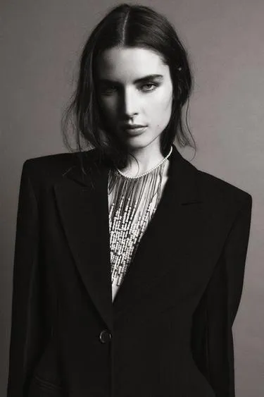 Каскадное ожерелье с искусственным жемчугом