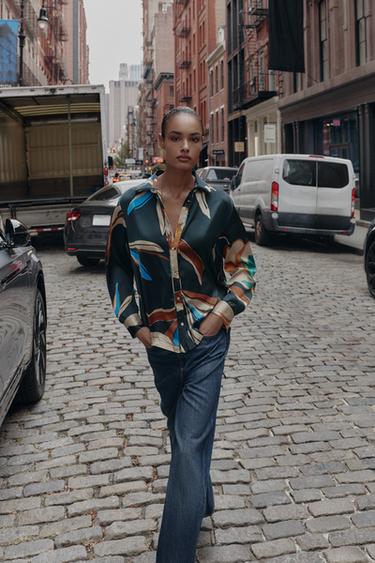 Zara Рубашка струящегося кроя с принтом