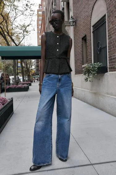 Жилет с круглым вырезом и поясом с металлической нитью- Заказать в России