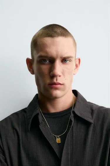 Цепочка с кулонами в виде веревочных звеньев