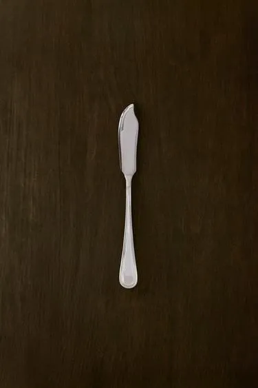 Блестящий стальной нож для рыбы- Заказать в России