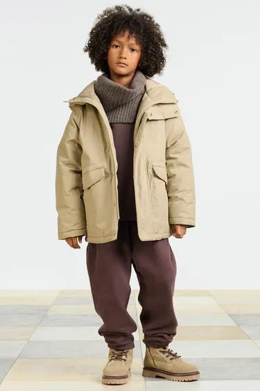 Пуховик из хлопка с капюшоном- Заказать в России