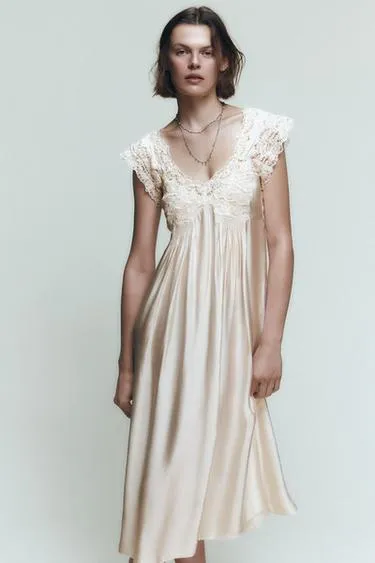 Платье-камисоль из атласа с кружевом- Заказать в России