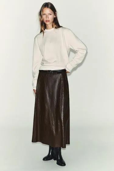 Толстовка с текстом спереди