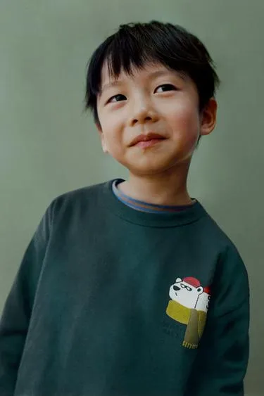 Футболка с принтом белого медведя- Заказать в России